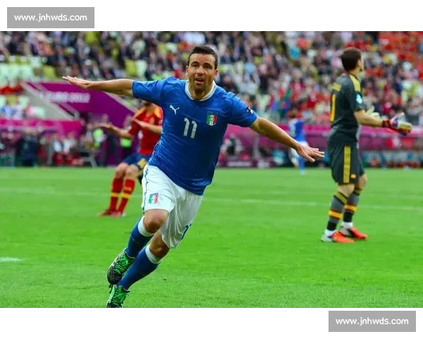 因莫比莱 201 球笑傲意甲二十年,迪纳塔莱夸利亚雷拉紧追,伊布托蒂传奇难掩锋芒 因莫比莱 201 球笑傲意甲二十年,迪纳塔莱夸利亚雷拉紧追,伊布托蒂传奇难掩锋芒